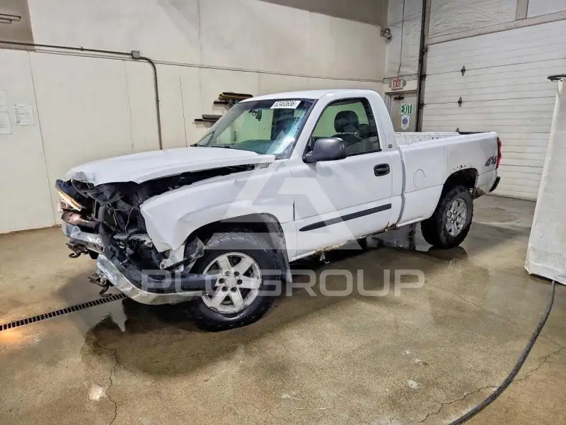 2005 Chevrolet Silverado photo