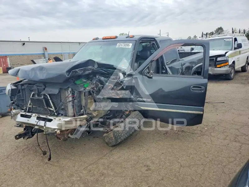 2005 Chevrolet Silverado photo