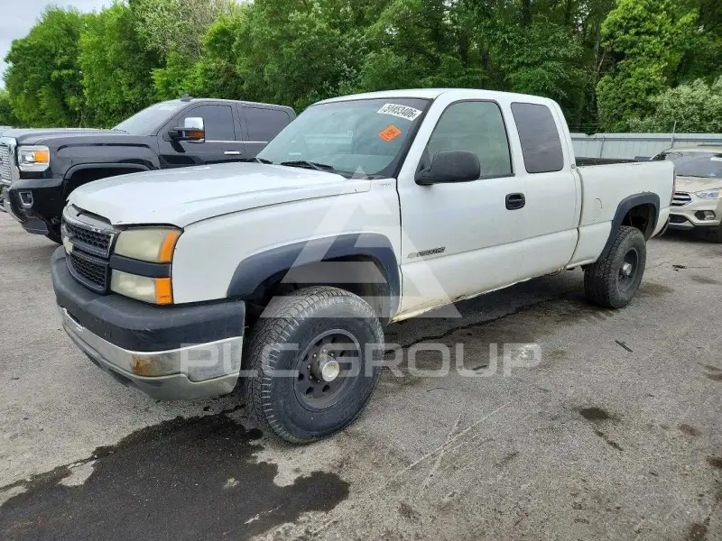 2005 Chevrolet Silverado photo