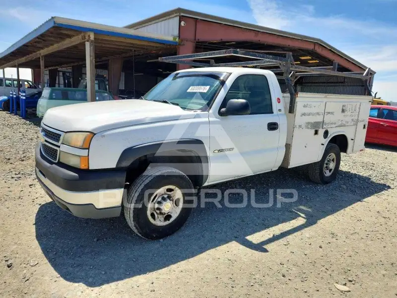2005 Chevrolet Silverado photo