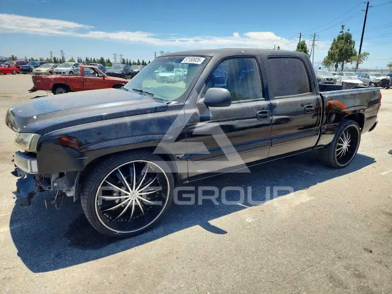 2005 Chevrolet Silverado photo