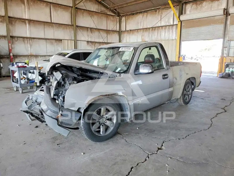 2005 Chevrolet Silverado photo