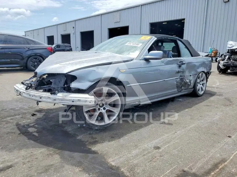 2005 BMW 330 photo