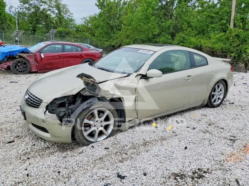 2005 Infinity G35 photo