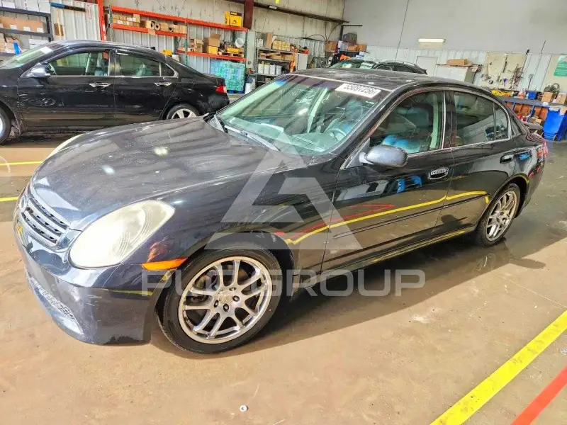2005 Infinity G35 photo