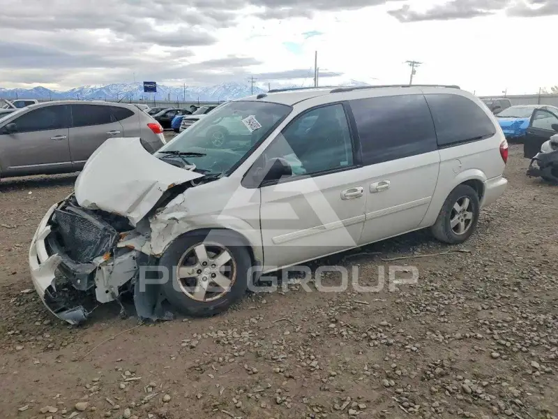 2005 Dodge Grand Caravan фото