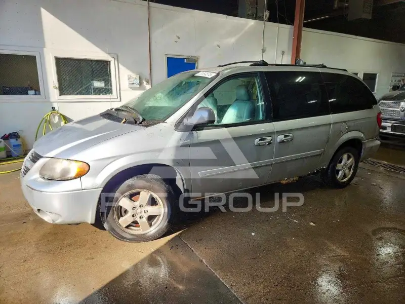 2005 Dodge Grand Caravan фото