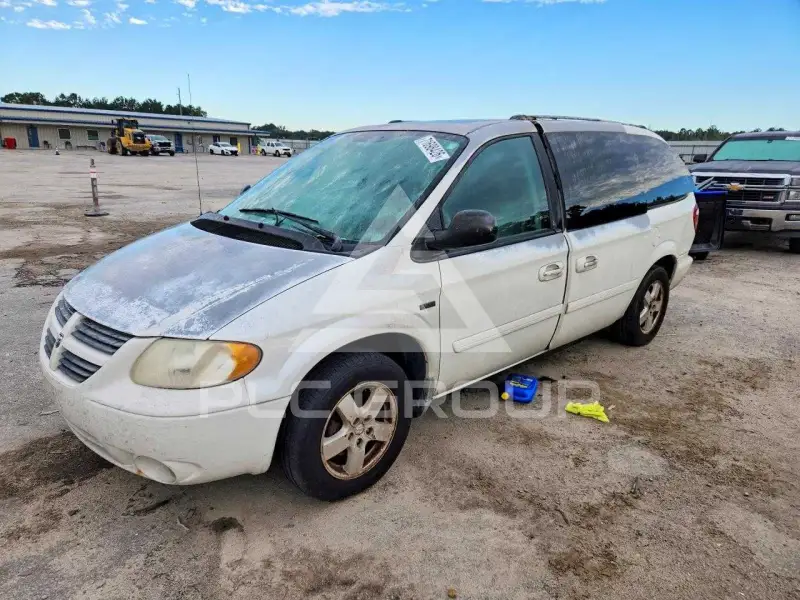 2005 Dodge CARAVAN photo