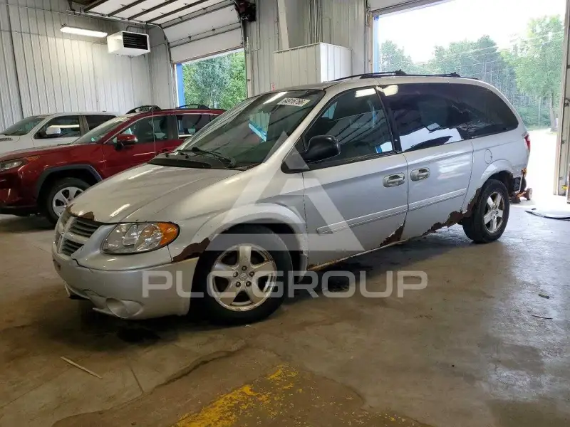 2005 Dodge CARAVAN фото
