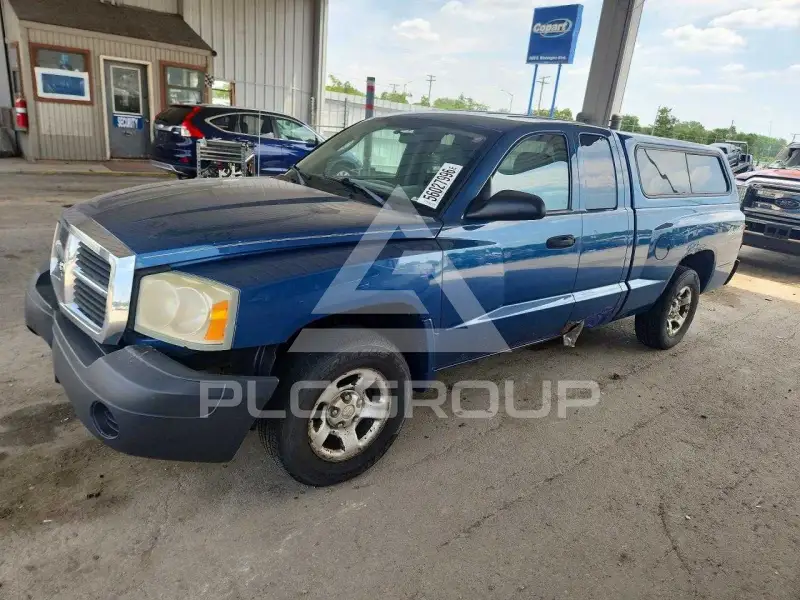 2005 Dodge DAKOTA photo