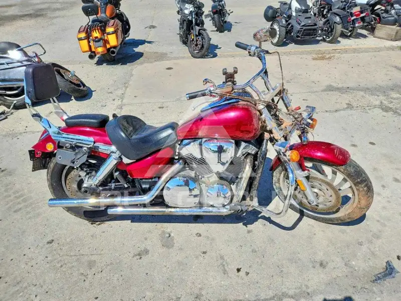 2005 Honda VTX photo