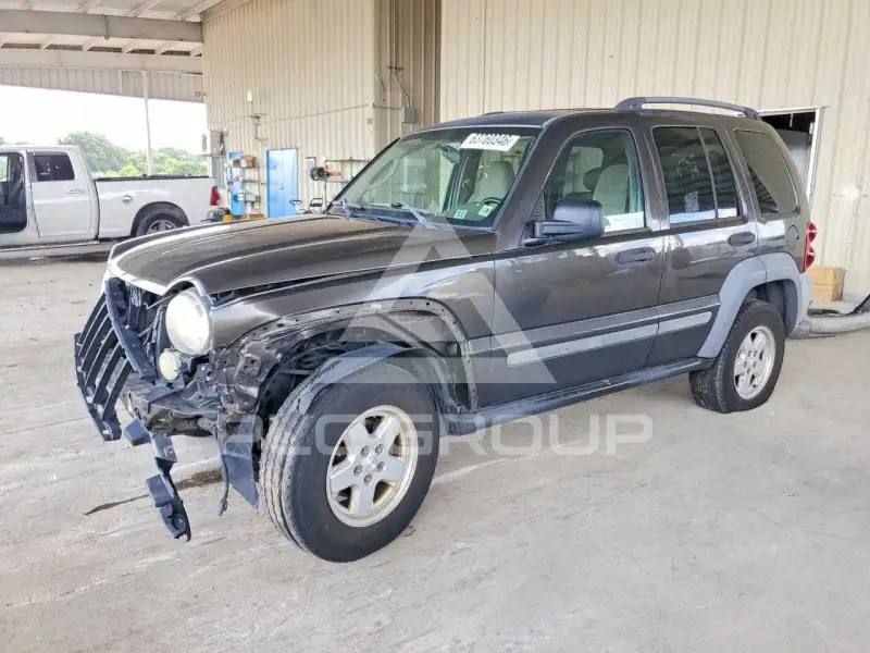 2005 Jeep LIBERTY photo