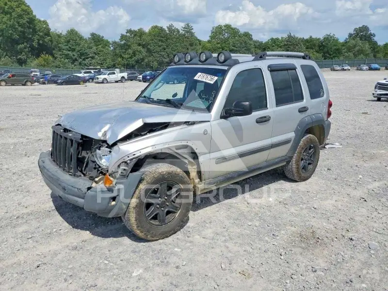 2005 Jeep LIBERTY photo