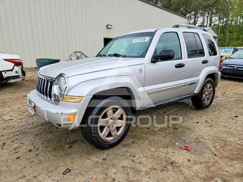 2005 Jeep LIBERTY фото
