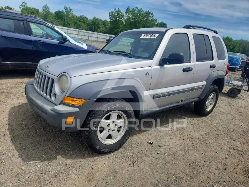 2005 Jeep LIBERTY фото