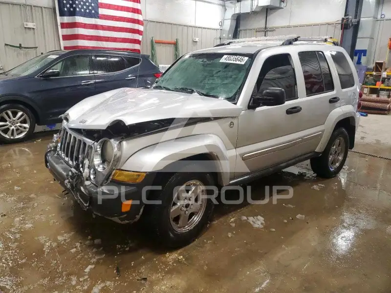 2005 Jeep LIBERTY фото