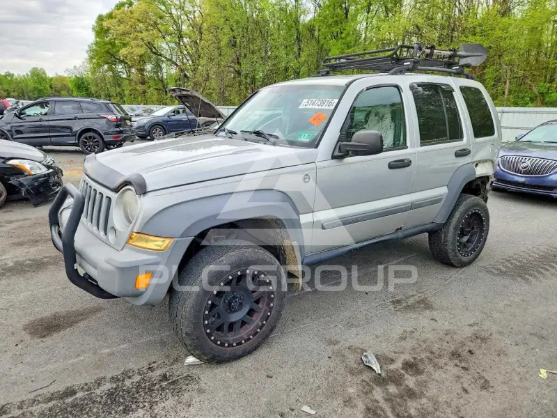 2005 Jeep LIBERTY фото