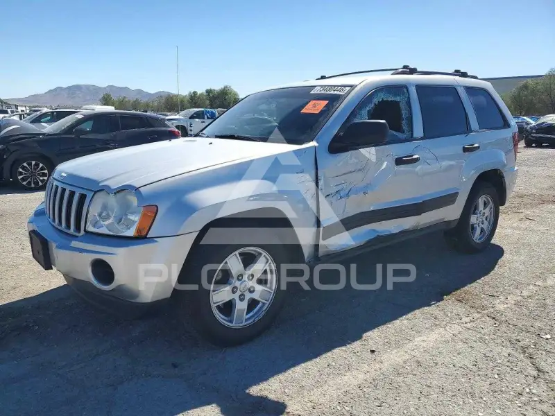 2005 Jeep CHEROKEE photo