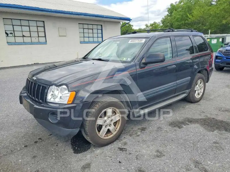 2005 Jeep CHEROKEE photo