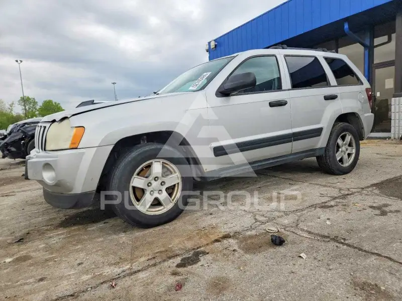 2005 Jeep CHEROKEE photo