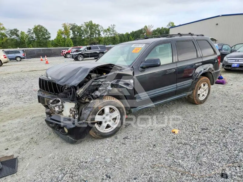 2005 Jeep CHEROKEE фото