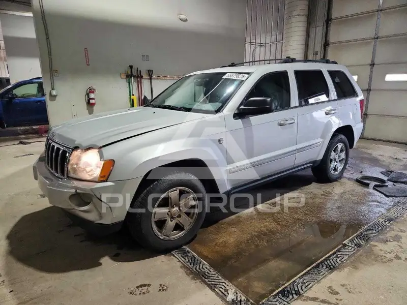 2005 Jeep CHEROKEE photo
