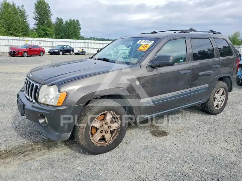 2005 Jeep CHEROKEE photo