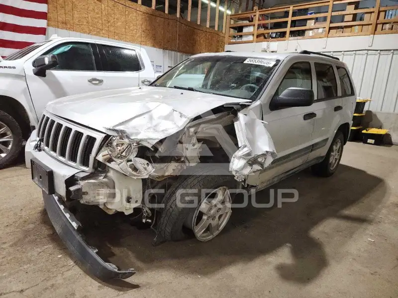 2005 Jeep CHEROKEE photo