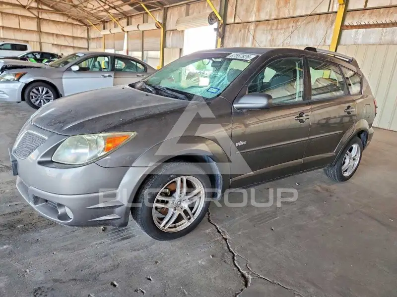 2005 Pontiac VIBE photo