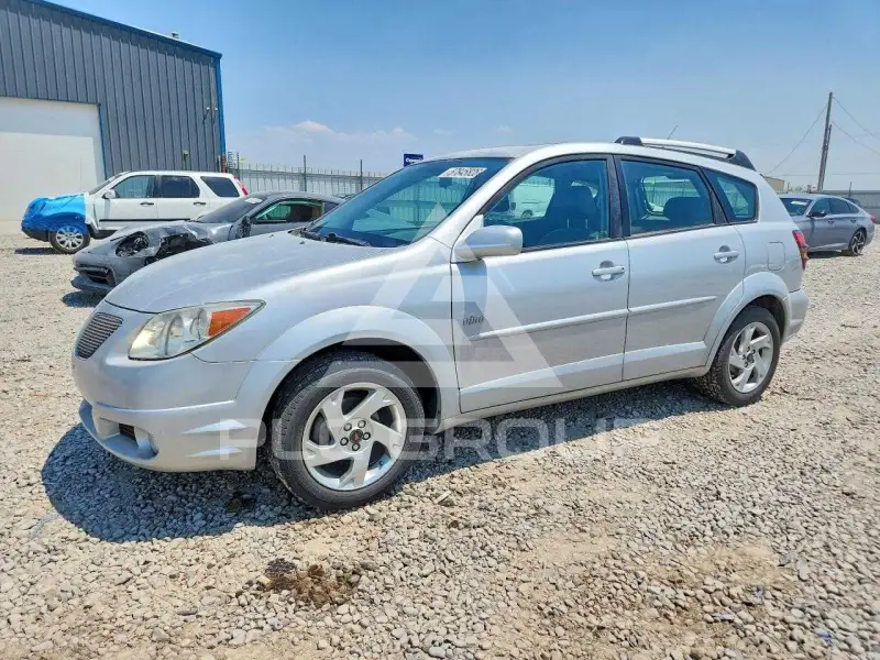 2005 Pontiac VIBE photo
