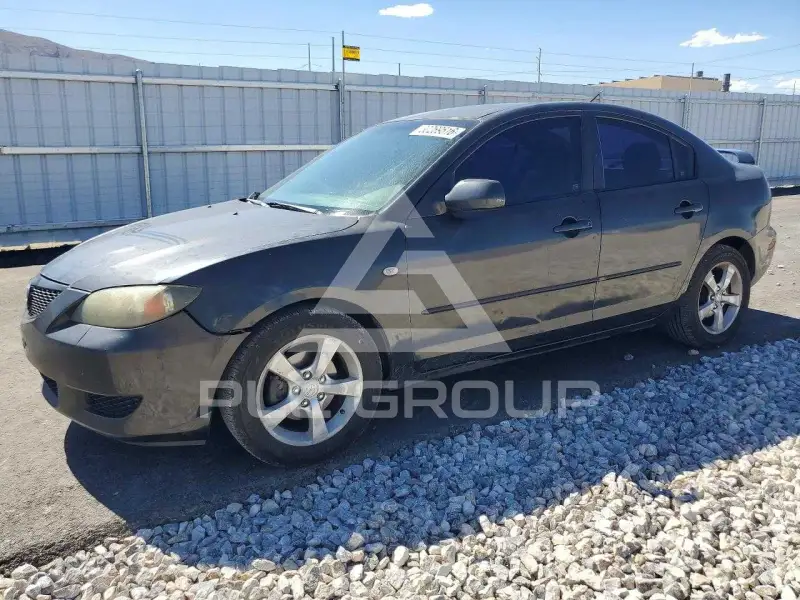 2005 Mazda 3 photo