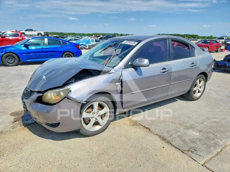 2005 Mazda 3 photo