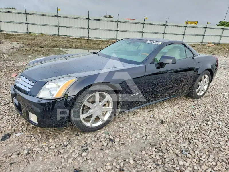 2005 Cadillac XLR photo