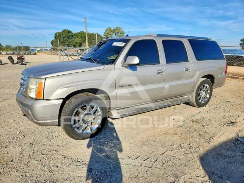 2005 Cadillac ESCALADE photo