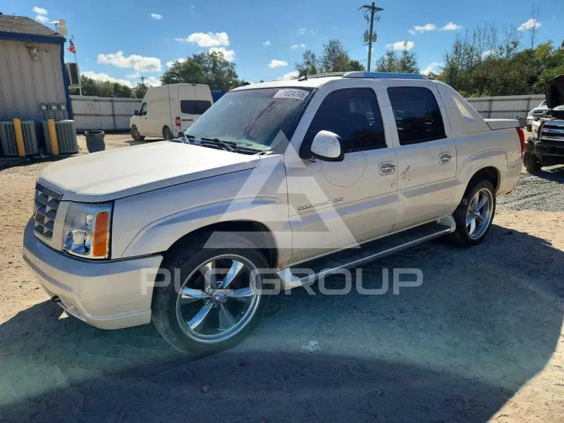 2005 Cadillac ESCALADE photo