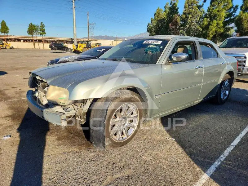 2005 Chrysler 300 фото