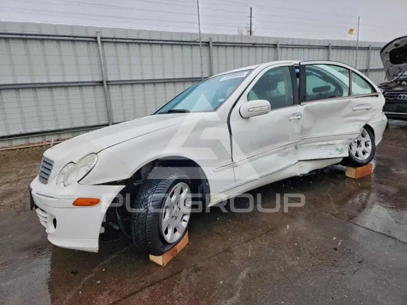 2005 Mercedes Benz C-Class фото