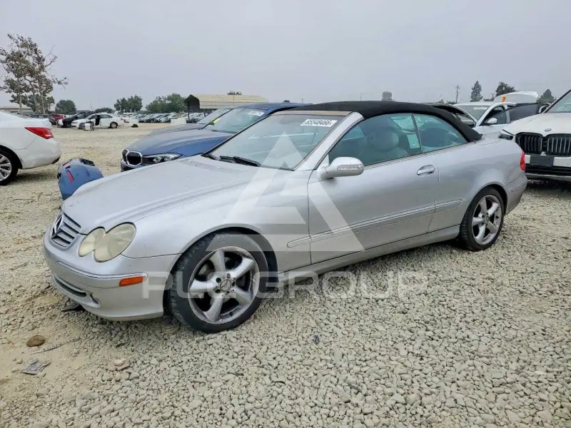 2005 Mercedes Benz CLK photo