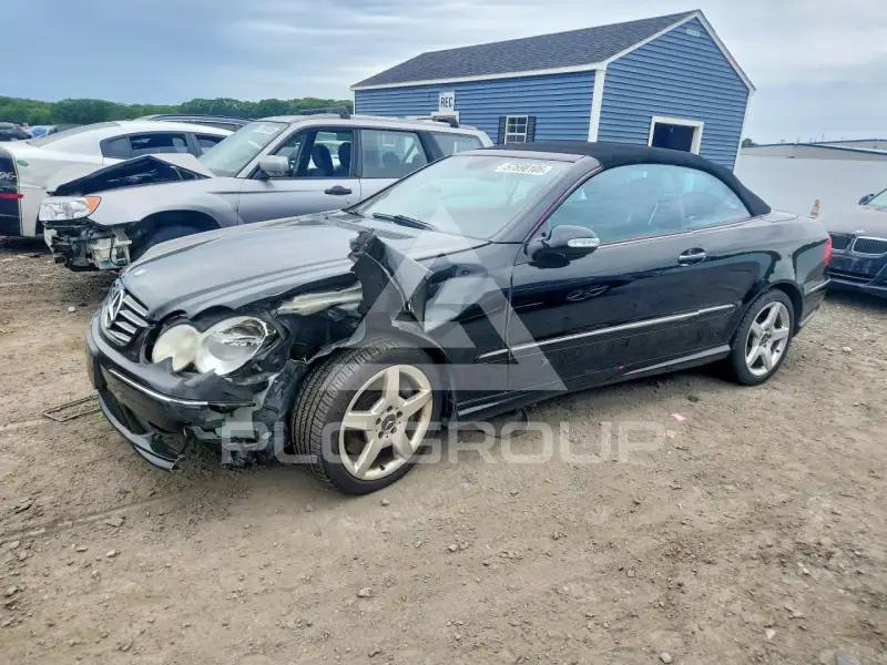 2005 Mercedes Benz CLK photo