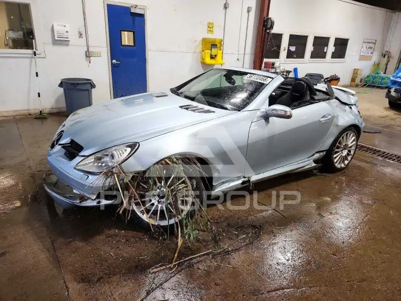2005 Mercedes Benz SLK-Class photo