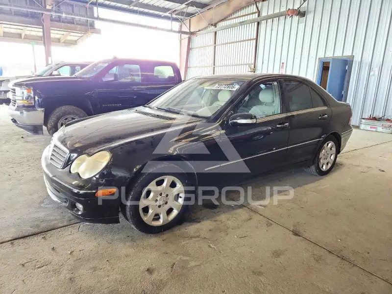 2005 Mercedes Benz C-Class photo