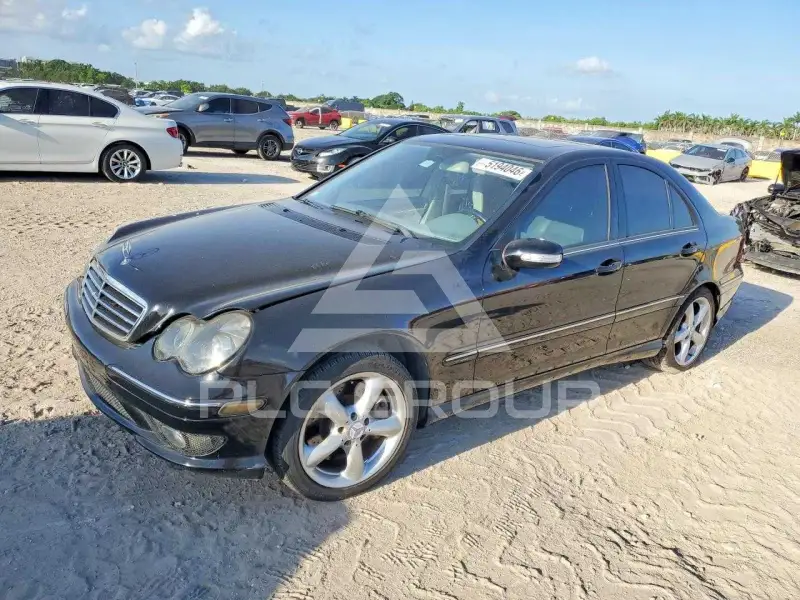2005 Mercedes Benz C-Class photo