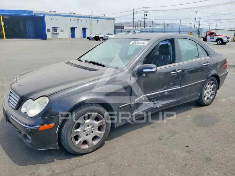 2005 Mercedes Benz C-Class фото