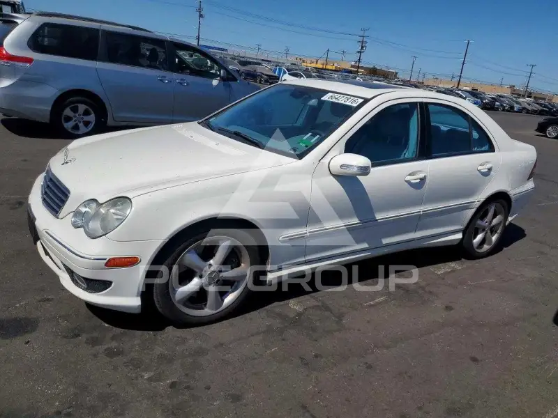 2005 Mercedes Benz C-Class фото