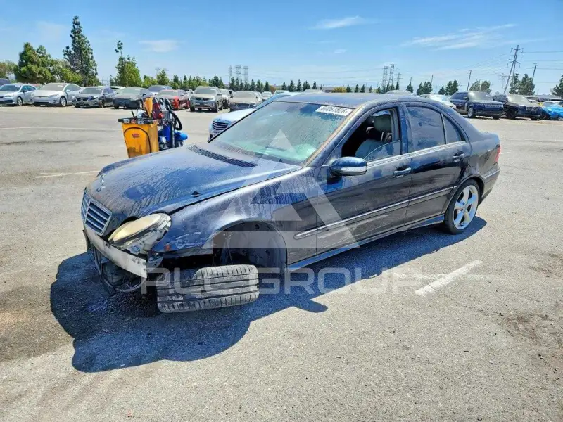 2005 Mercedes Benz C-Class фото