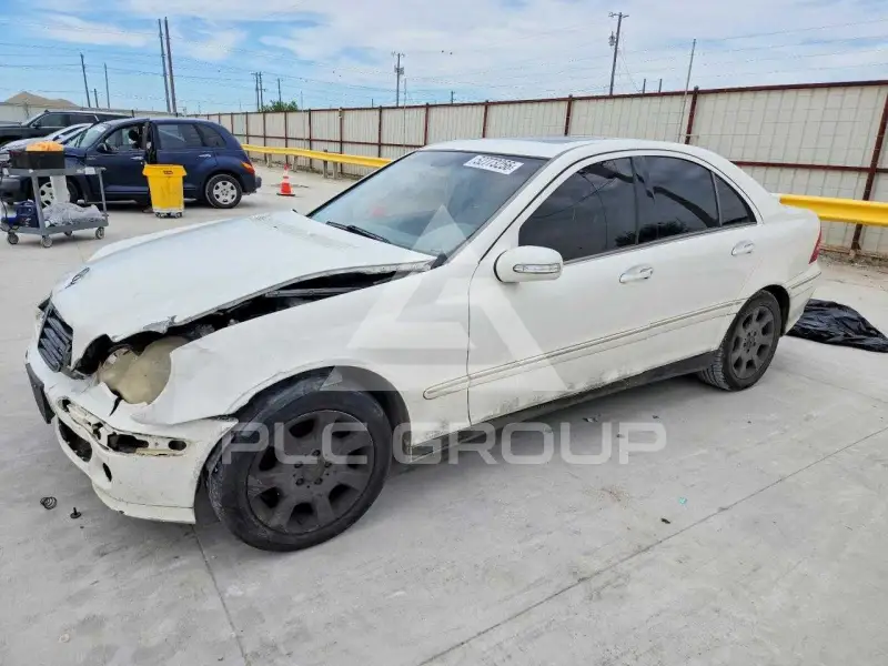 2005 Mercedes Benz C-Class фото