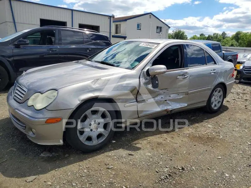 2005 Mercedes Benz C-Class фото