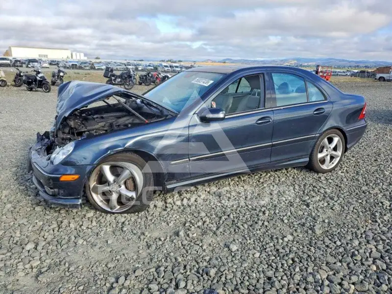 2005 Mercedes Benz C-Class фото