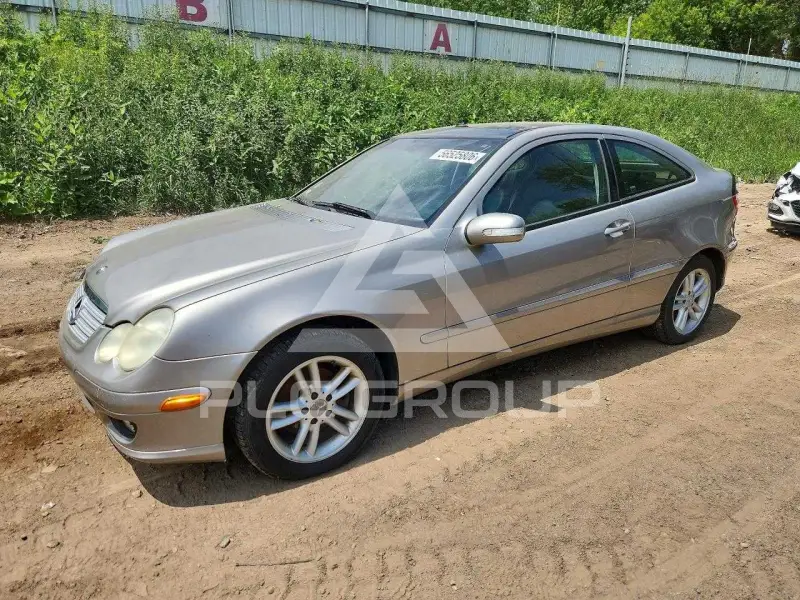 2005 Mercedes Benz C-Class фото
