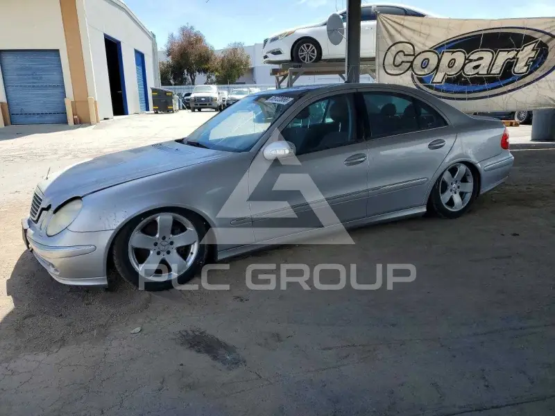 2005 Mercedes Benz E-Class фото